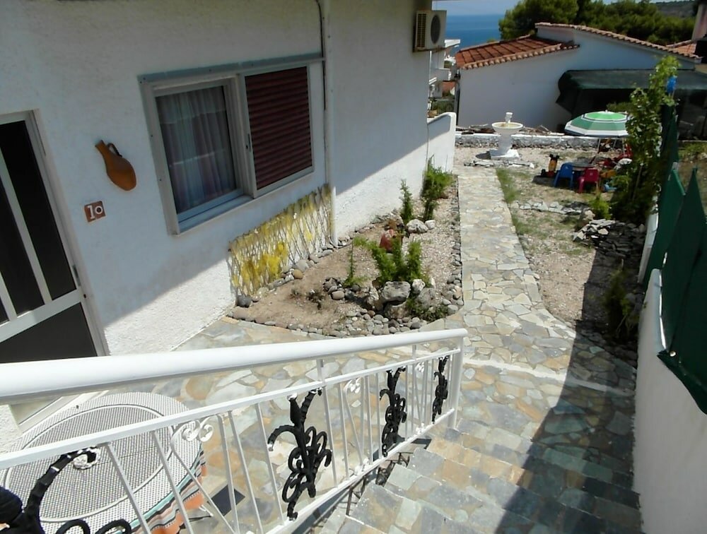 Фото Eri Studios