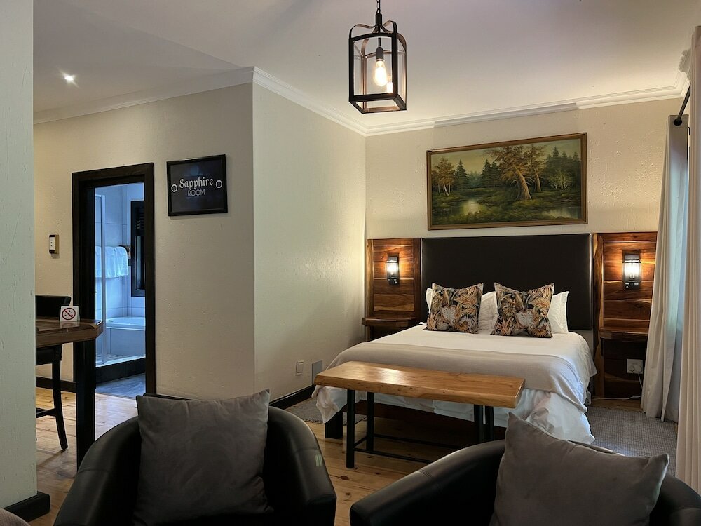 Фото Malachite Manor