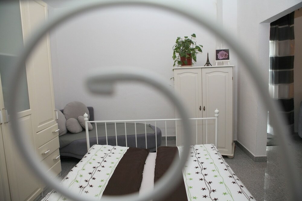 Фото White House Bochum Ehrenfeld