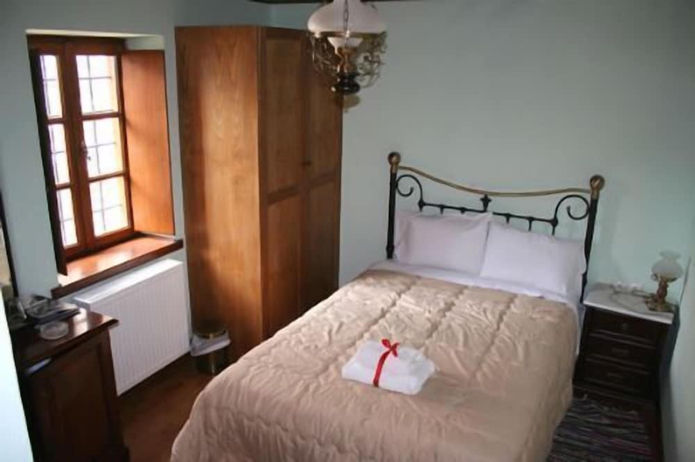 Фото Nikolas Guesthouse