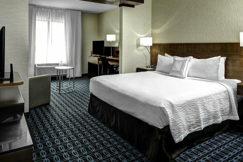 Гостиница Fairfield Inn & Suites Lansing at Eastwood