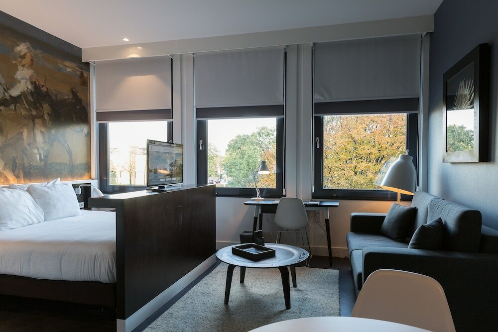 Фото B-aparthotel Kennedy