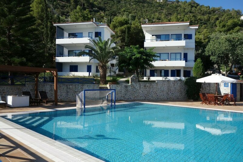 Гостиница Saronikos Residences