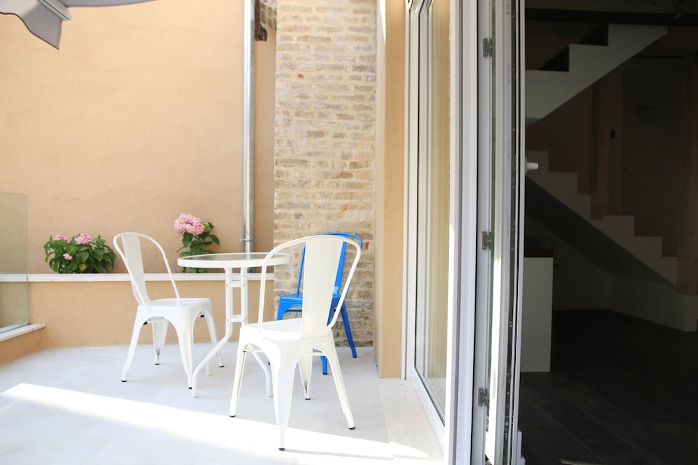 Фото Azur Palace Luxury Rooms