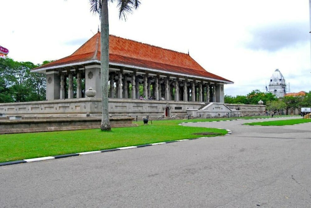 Фото Panoramic Holiday Apartment Seagull Complex - Colombo
