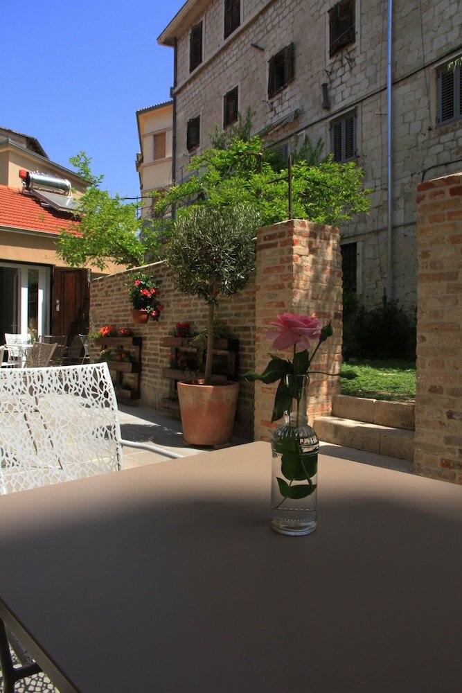 Фото Azur Palace Luxury Rooms