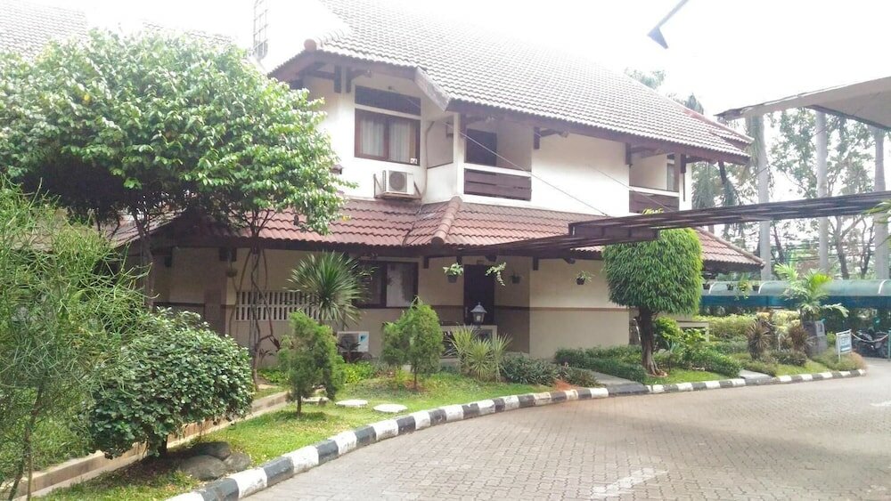 Фото D'Arcici Plumpang