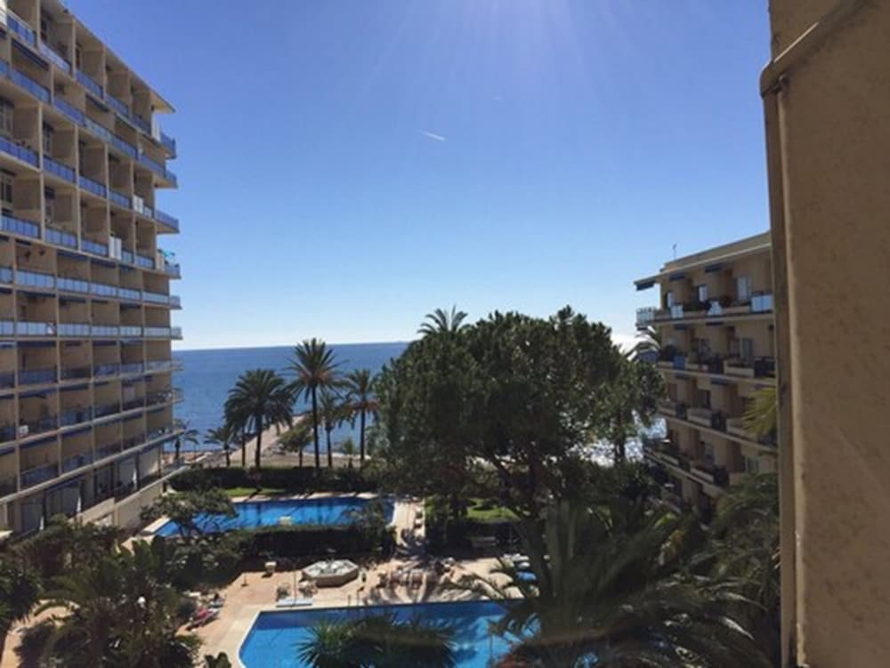 Фото Skol Apartments Marbella