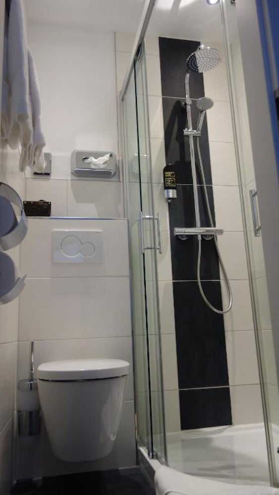 Фото Hotel Restaurant Erbprinz Walldorf