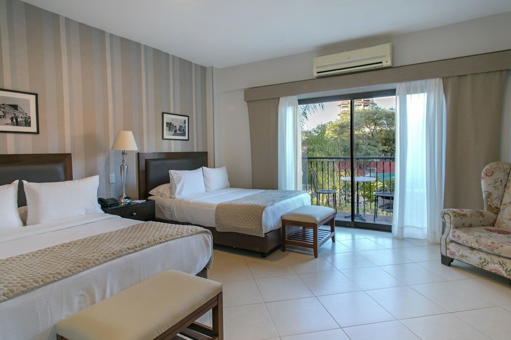 Фото Las Lomas Casa Hotel