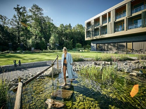 Гостиница Deltapark Vitalresort в Туне