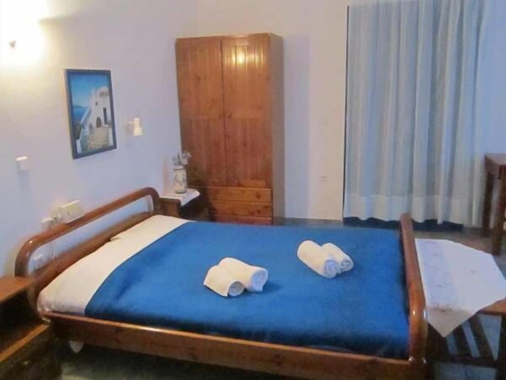 Фото Santorini Breeze