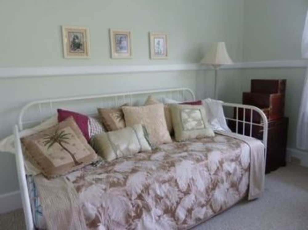 Фото Old Hawaiian B and B