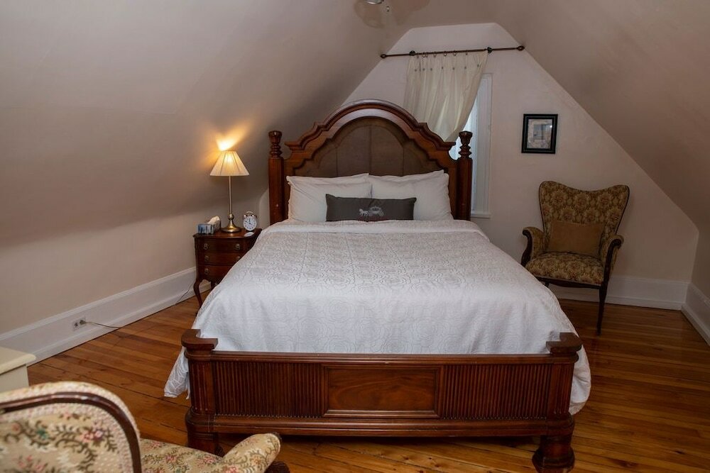 Фото Grey Gables Inn