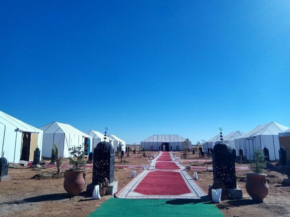 Фото Sahara Majestic Luxury camp