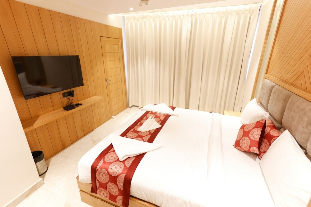 Фото Hotel Sarc Inn