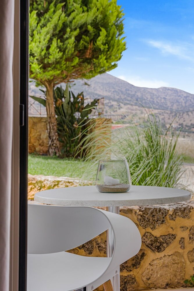 Фото Notos Heights Hotel & Suites