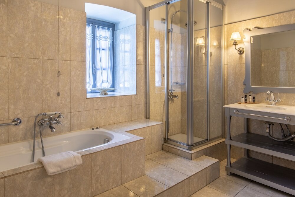 Фото Micra Anglia Boutique Hotel & SPA