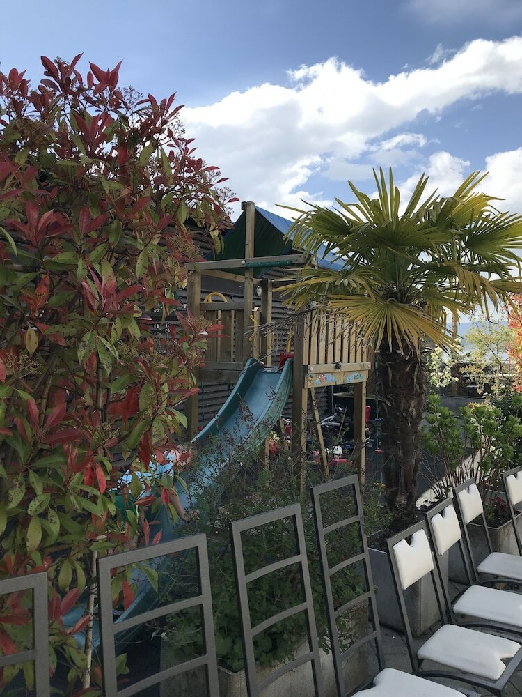 Фото Murtenhof & Krone