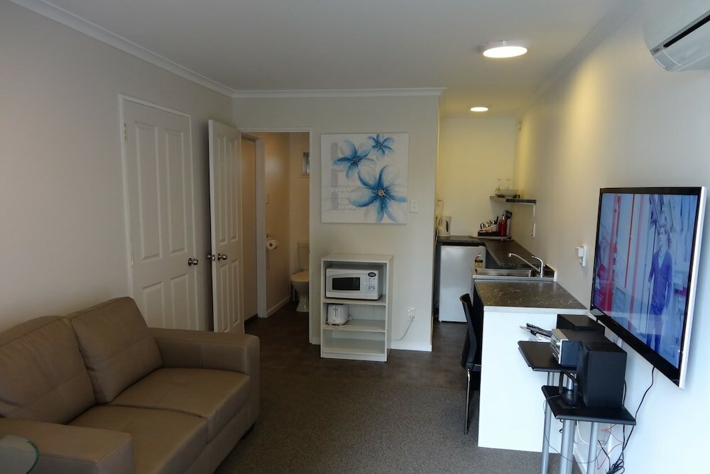 Фото Athena Motel & Apartments