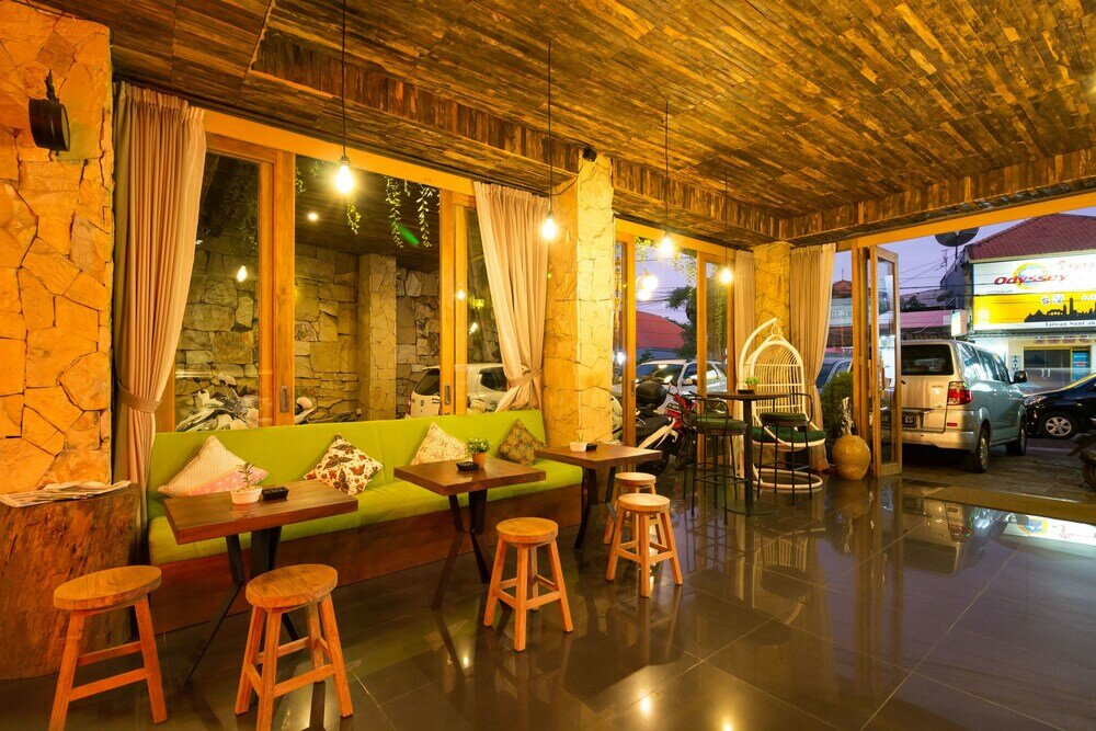 Фото Hadi Poetra Hotel