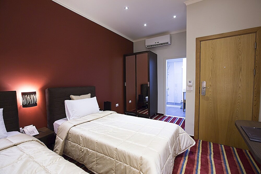 Фото The J Hotel & SPA