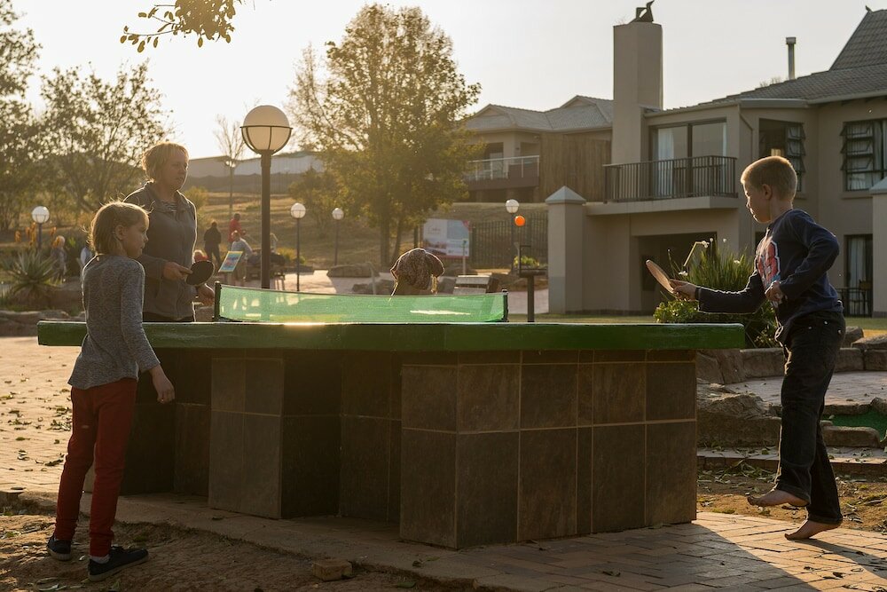 Фото Cayley Mountain Resort