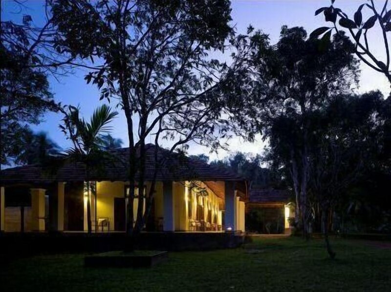 Гостиница Comilla Bungalow