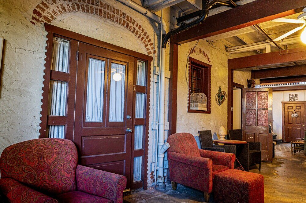 Фото Gunn House Hotel