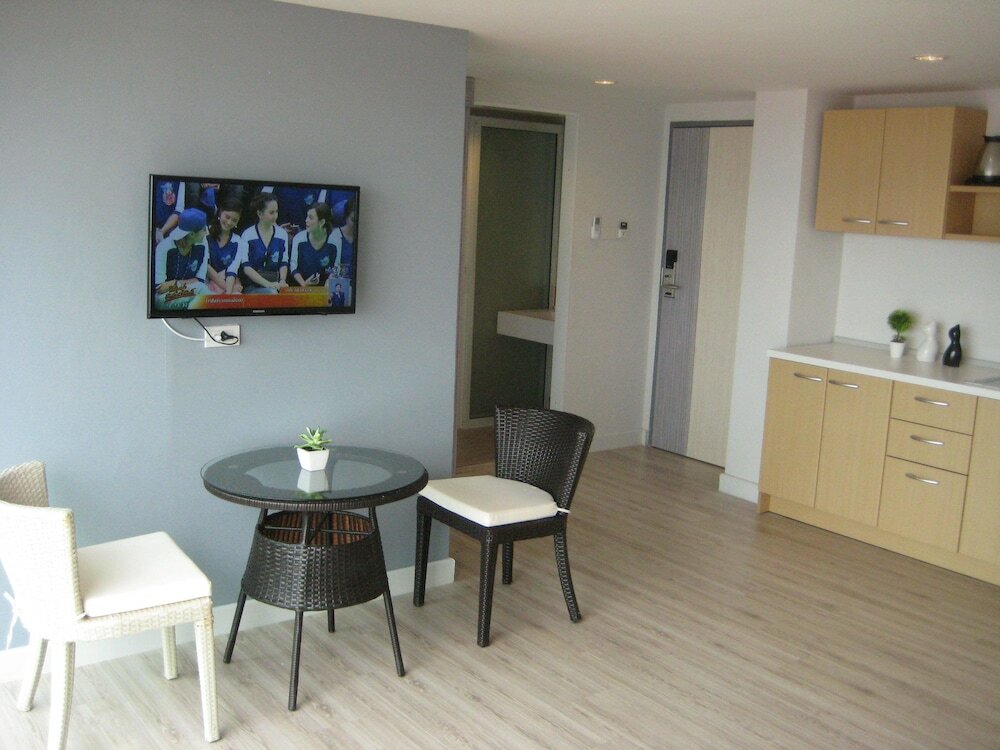 Фото Nantra Pattaya Baan Ampoe Beach