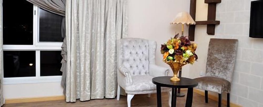 Фото Sandralia Hotel