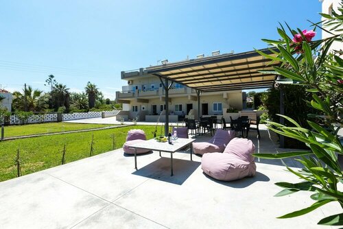 Апартаменты Yiannis Apartments