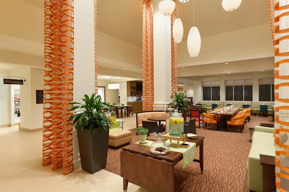 Фото Hilton Garden Inn Boston Logan Airport