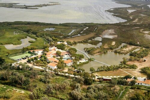 Гостиница Mas de la Fouque Hôtel & SPA в Ниме