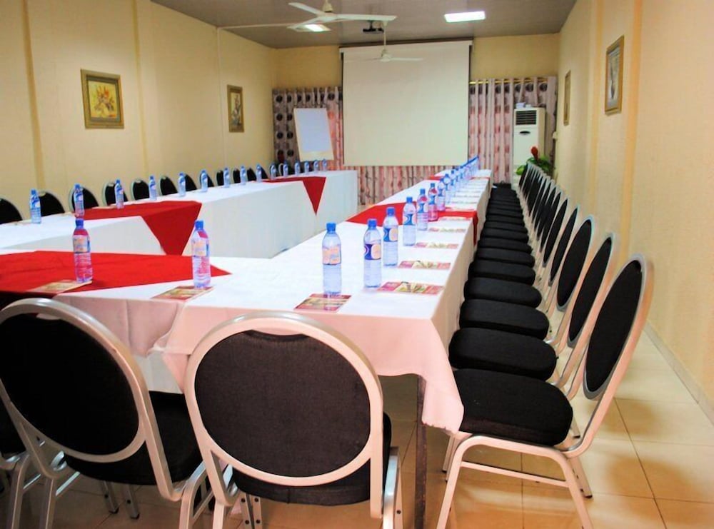 Фото Eusbett Hotel