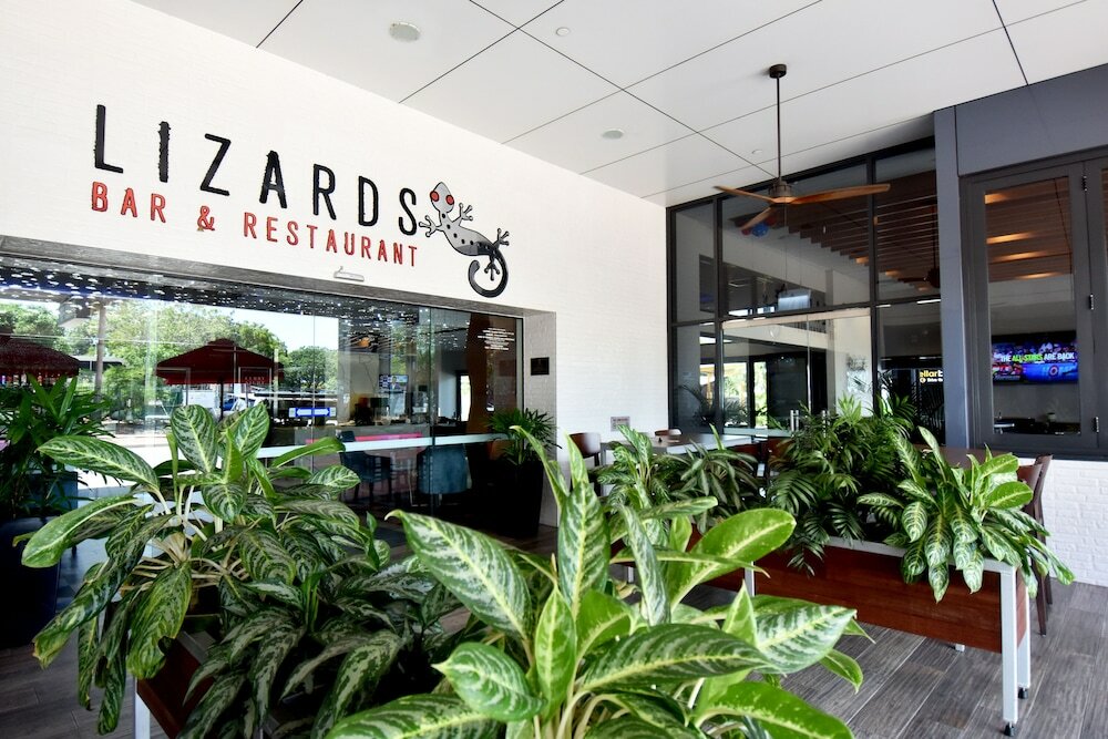 Фото H on Mitchell Apartment Hotel