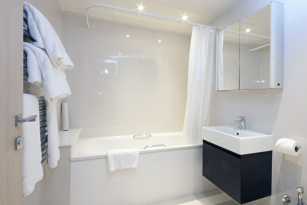 Фото Claverley Court