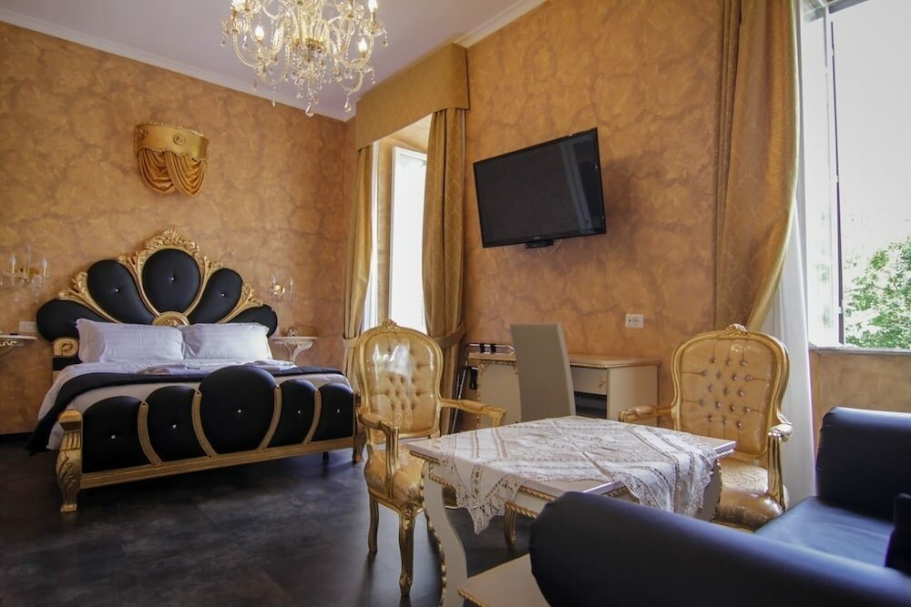 Фото Pope's Suites