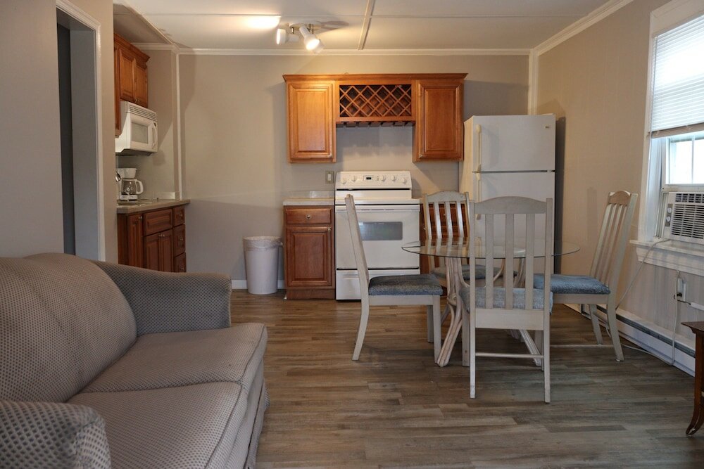 Фото The Burgundy Inn