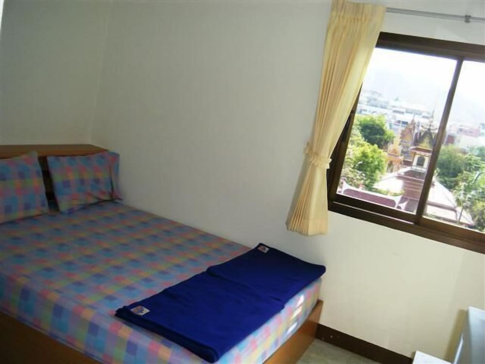 Фото Sukwilai Hotel