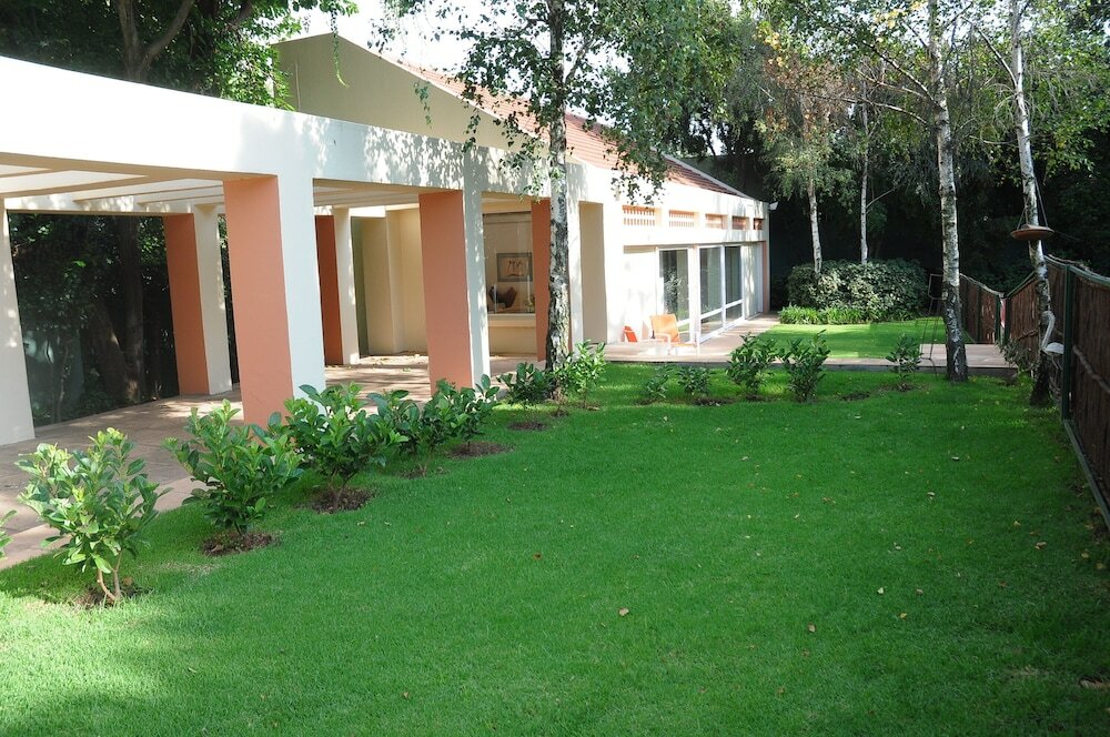 Фото Fifteen On Orange