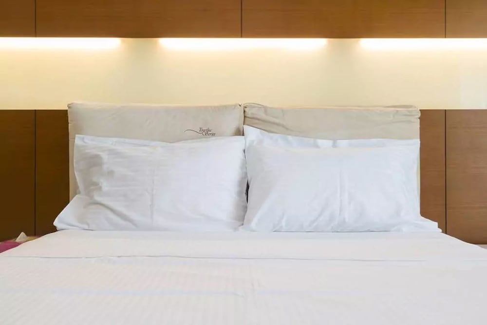 Фото Home Suites by Marina