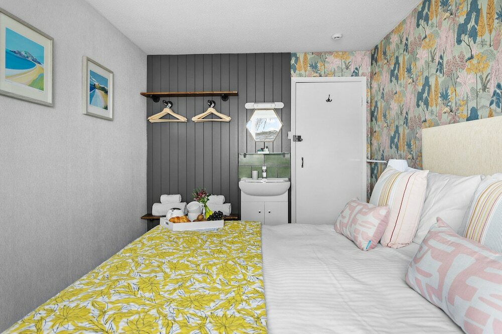 Фото Sandway House