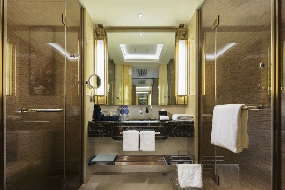 Фото Hilton Wuhan Riverside