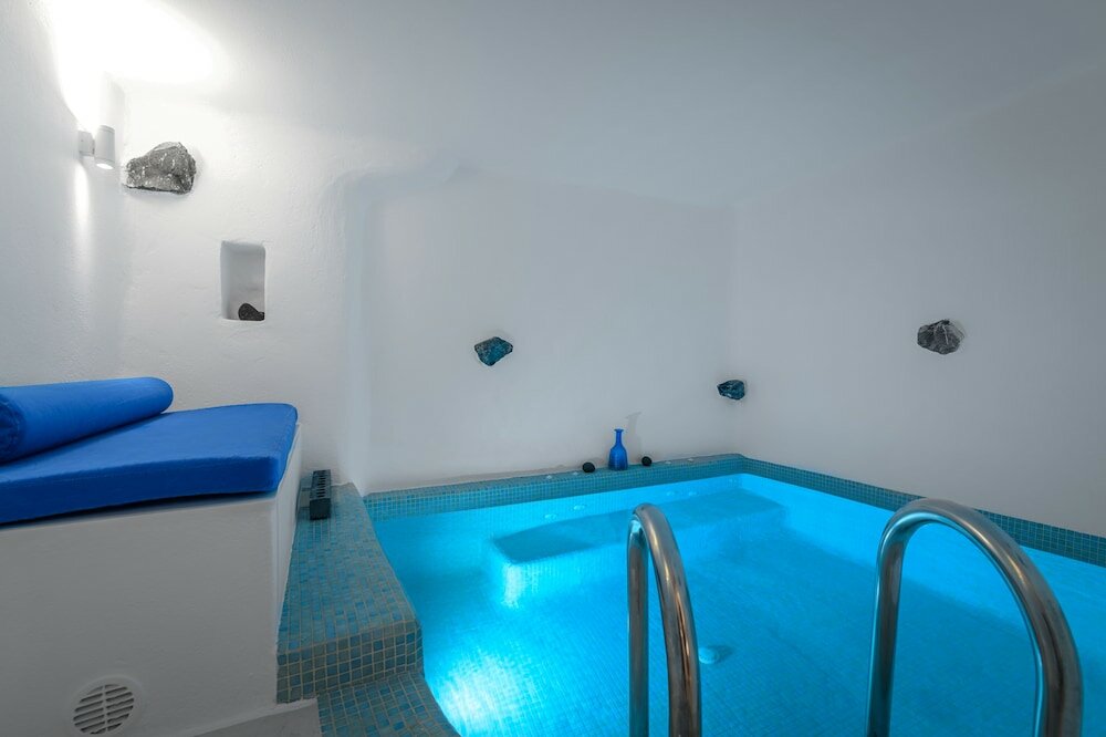 Фото Iconic Santorini by Sandglass