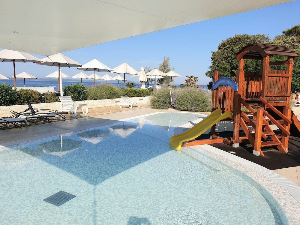 Фото Sunnyside Apartments Petrčane