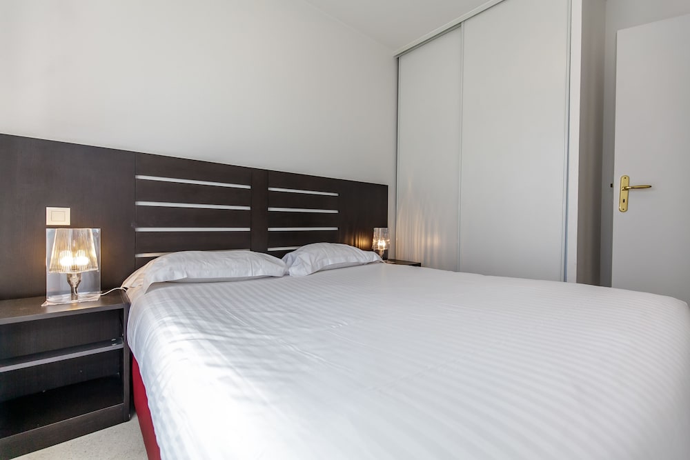 Фото Appart Hôtel Le Liberté