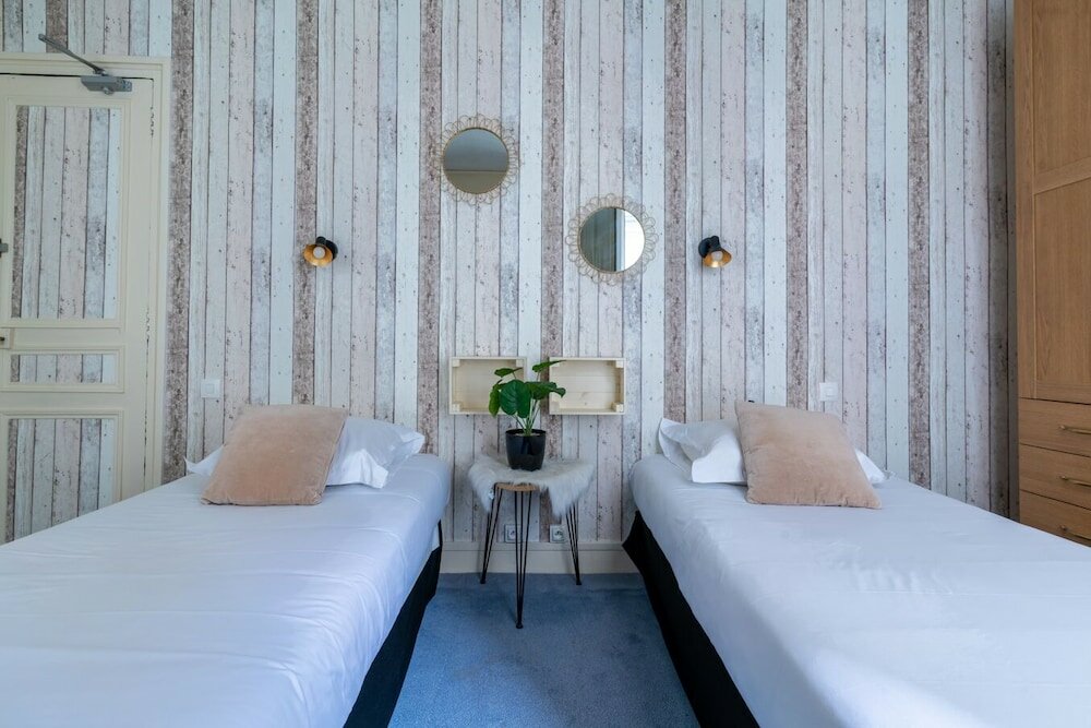 Фото Nouvel Hotel Paris