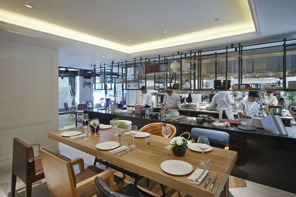 Фото QT Singapore