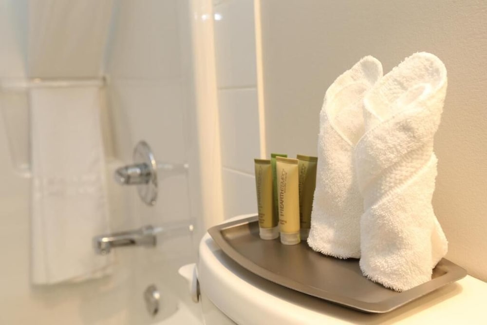 Фото East Village Suites